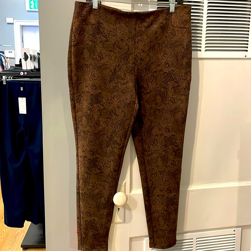 Tribal leggings with tags